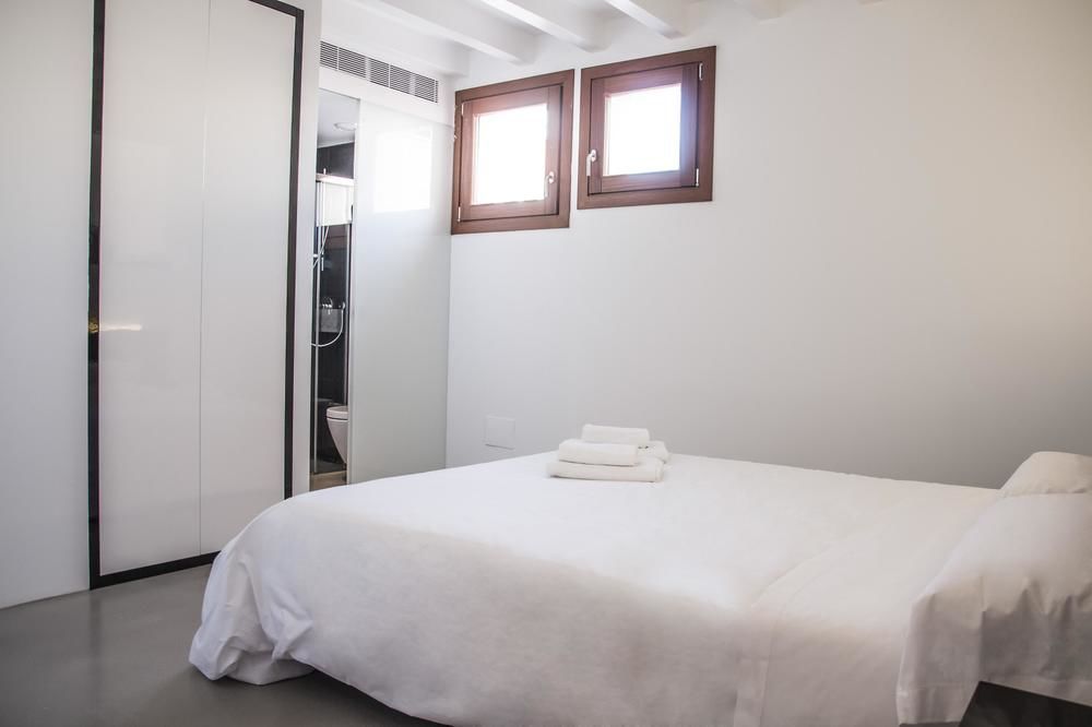 Lonja Suites Apartments Palma de Mallorca Exterior photo