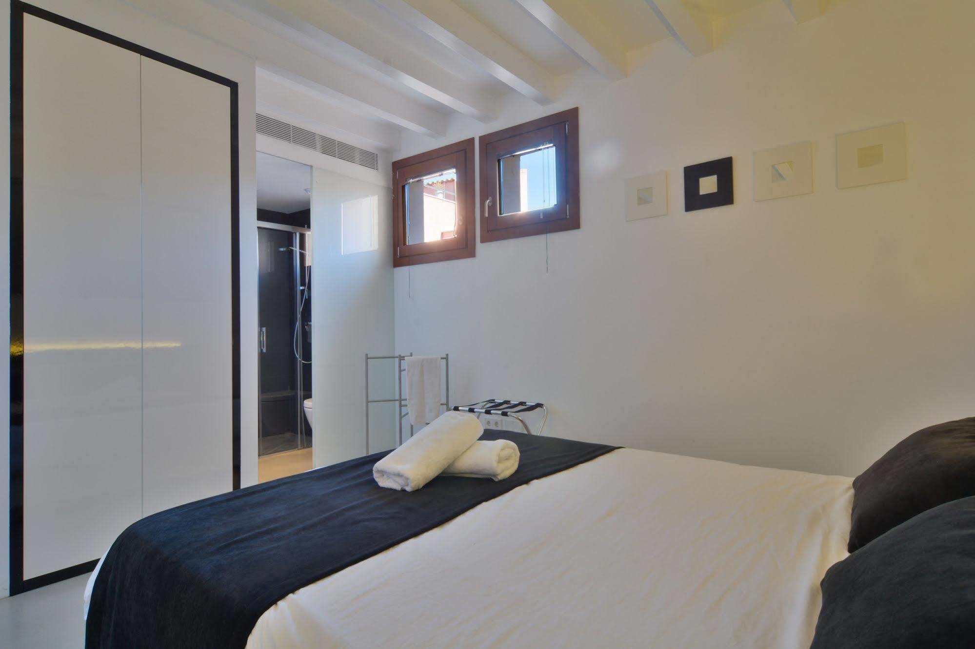 Lonja Suites Apartments Palma de Mallorca Exterior photo